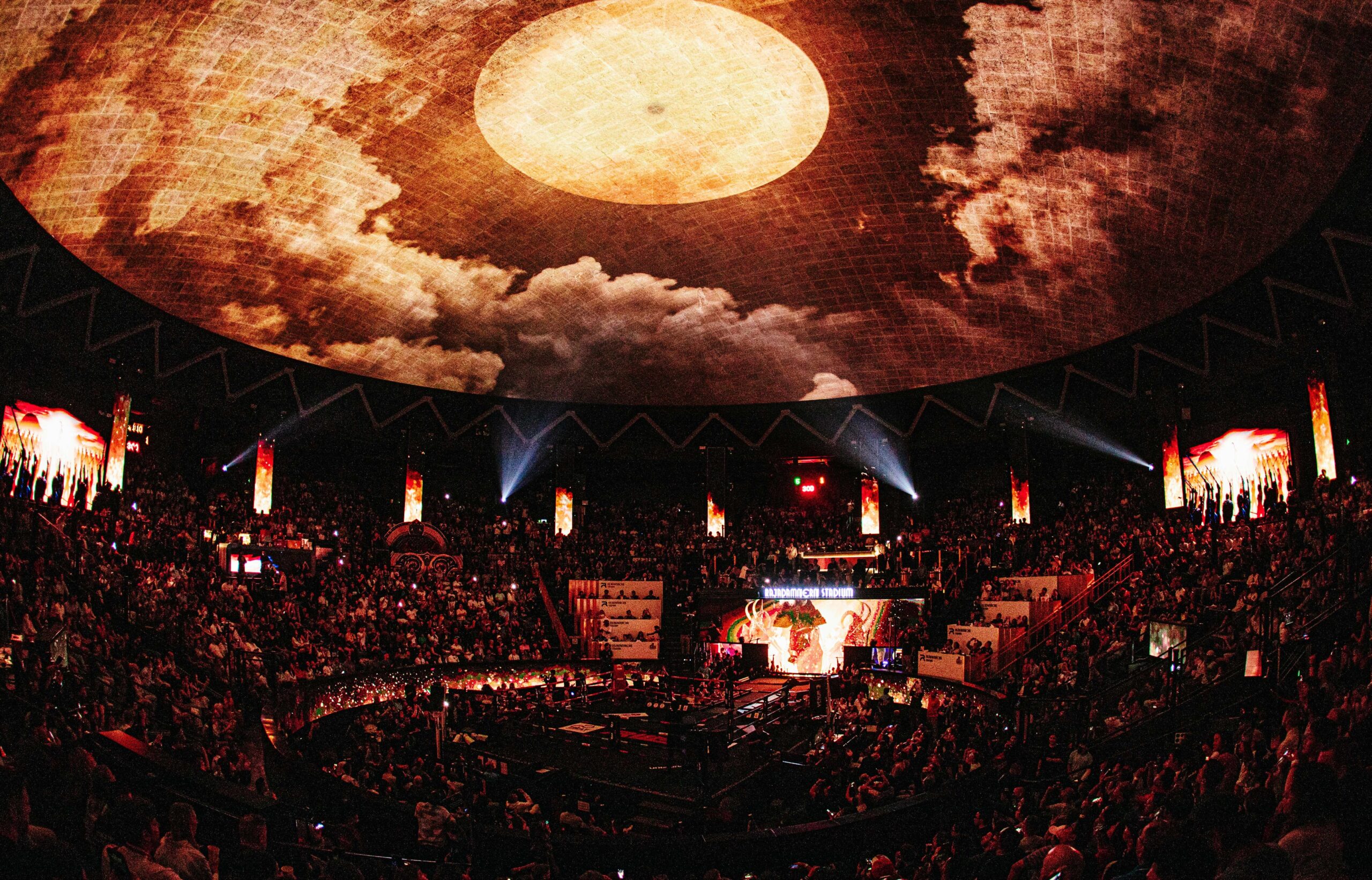 Rajadamnern Immersive Muay Thai projection mapping at Rajadamnern Stadium